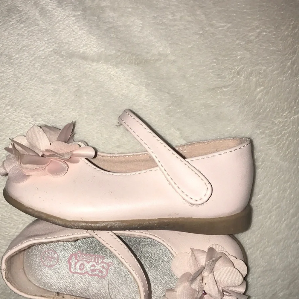 tenny toes teeny toes